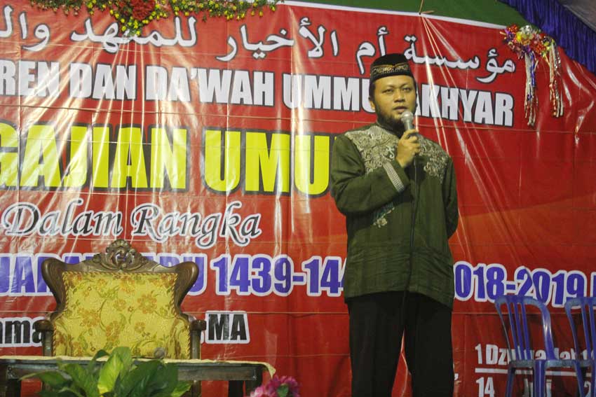 Sambutan pengasuh pesantran Ummul Akhyar Ustadz Subhi Ahmad Zaky 